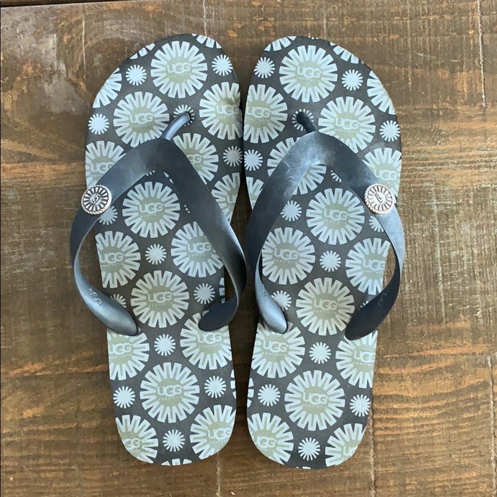 UGG Foam Flip Flops
